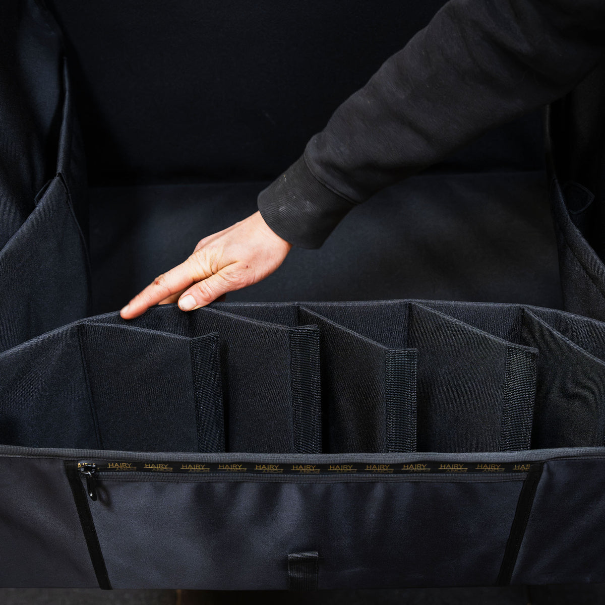 Stable Hanger Bag